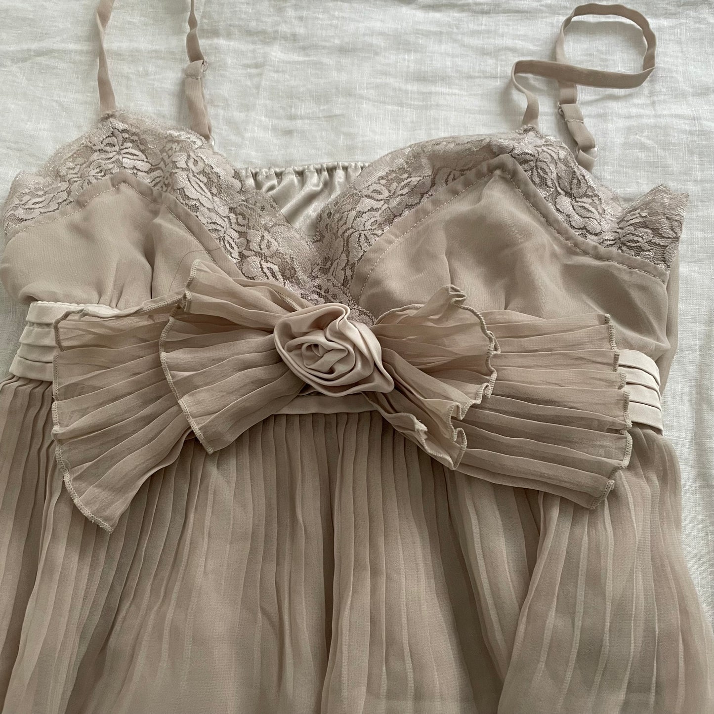 romantic greige axes femmes lacey pleated midi dress