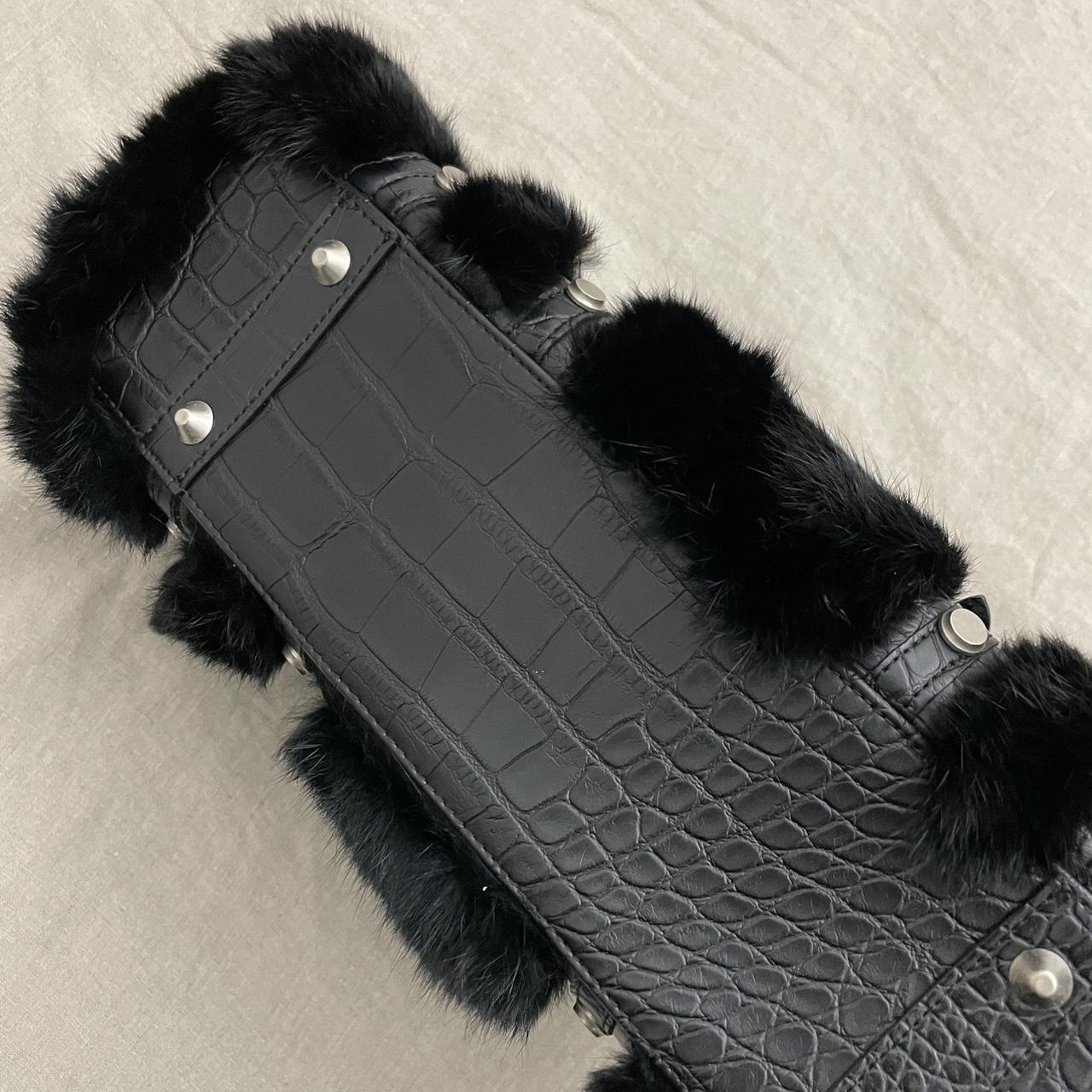 ined black fluffy rabbit fur x leather shoulder bag