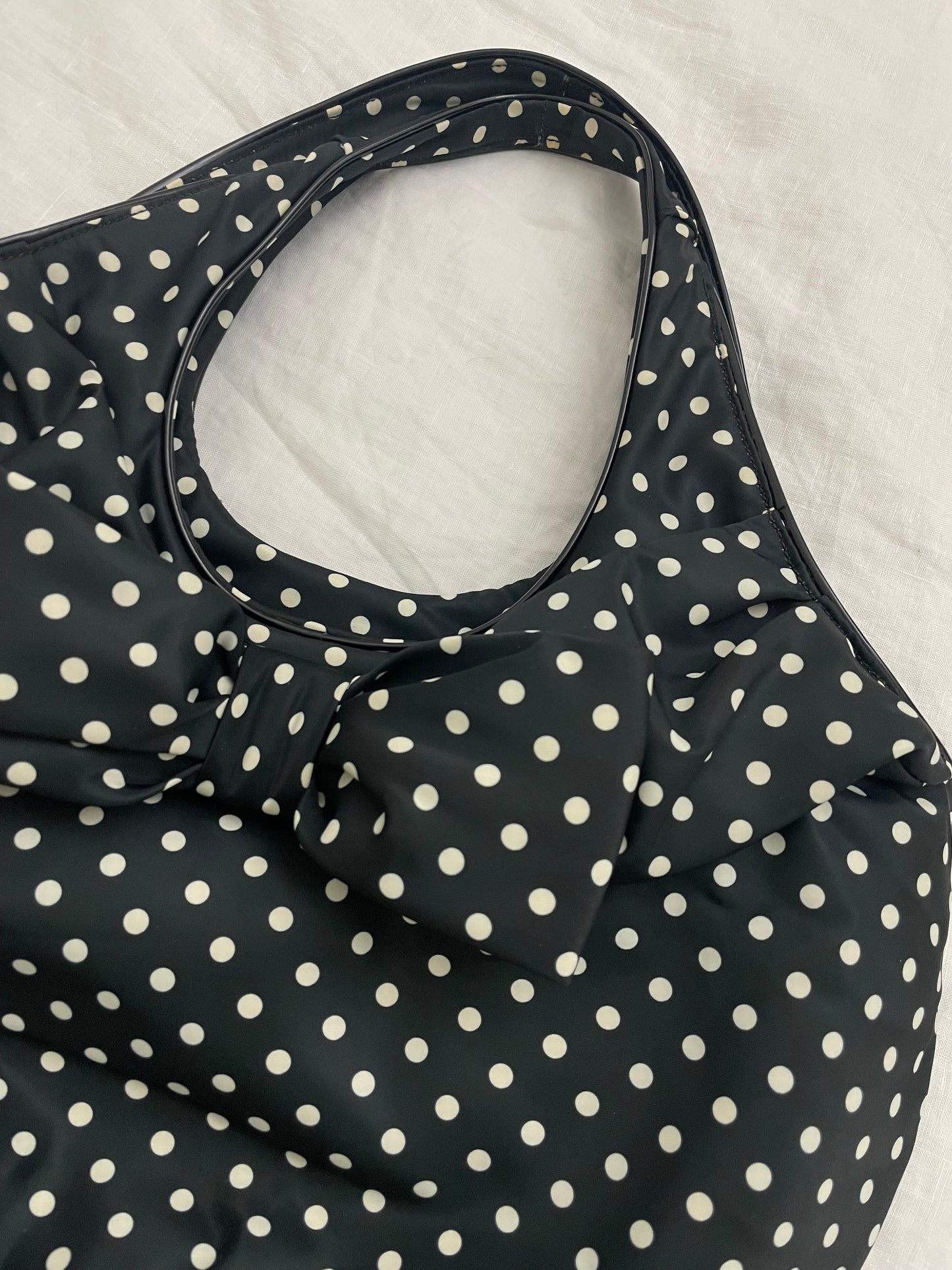 kate spade preppy puffy ribbon bow black white polka dot print wide tote shoulder bag