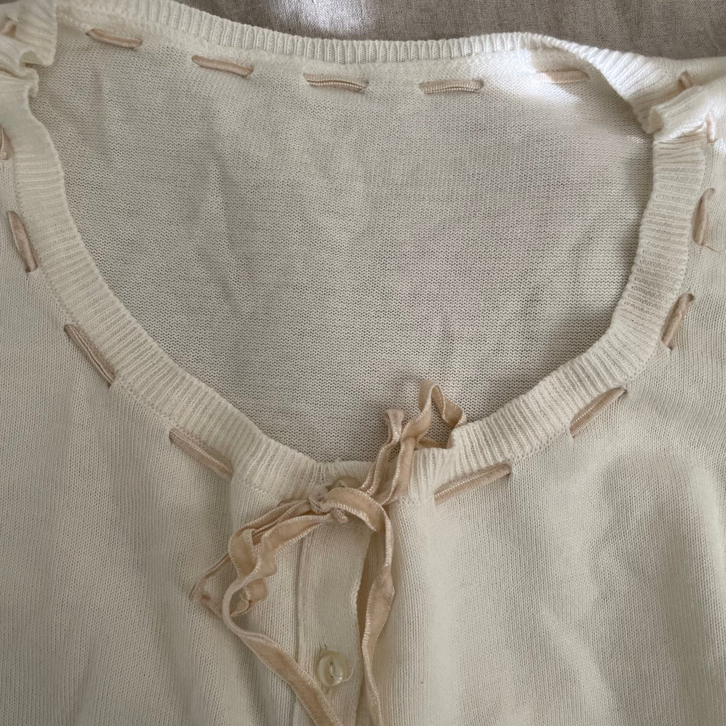 jill stuart white half sleeve round neck cardigan