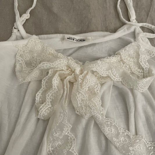 nice claup white coquette lacey ribbon bow bust camisole