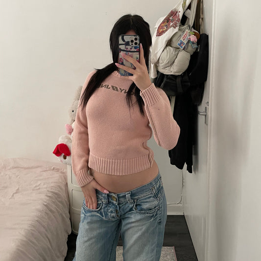 dkny preppy baby pink sporty cropped fitted sweater with khaki trim