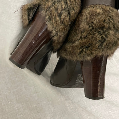 vintage nine west dark brown fur boots with buckle detail