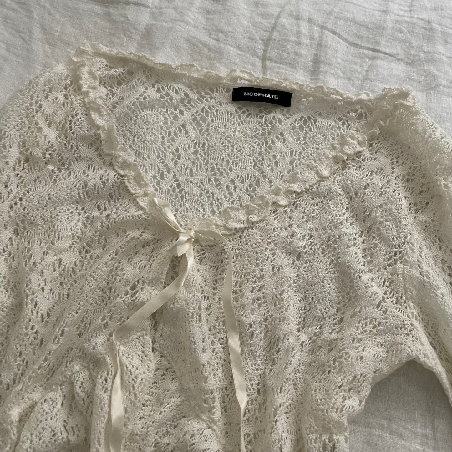 moderate coquette cottage white lacey crop bolero cardigan