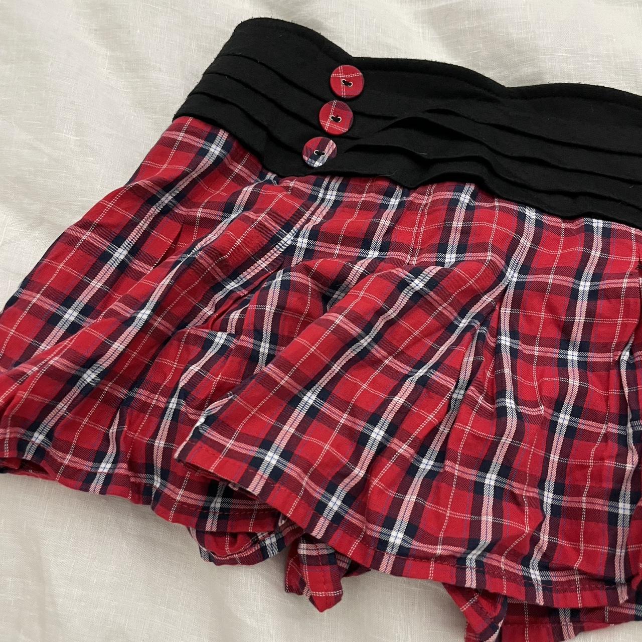 preppy coquette pleated black red plaid check mini skirt with button detail